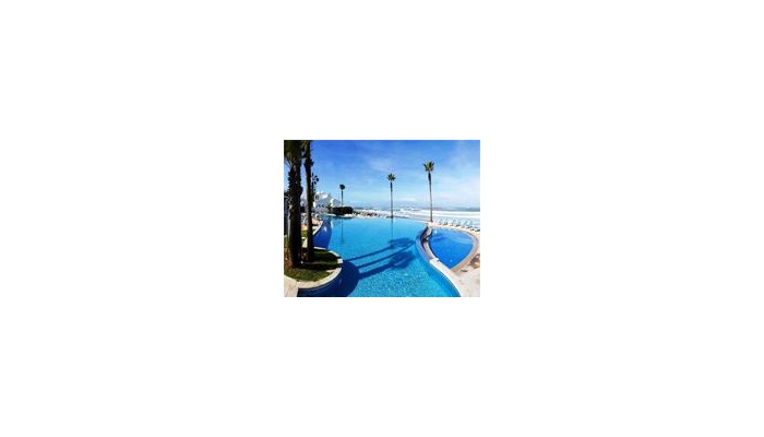 Amphitrite Palace Beach Hotel And Convention Center poza 0